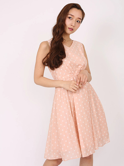 リボン付き大柄ドットノースリワンピ