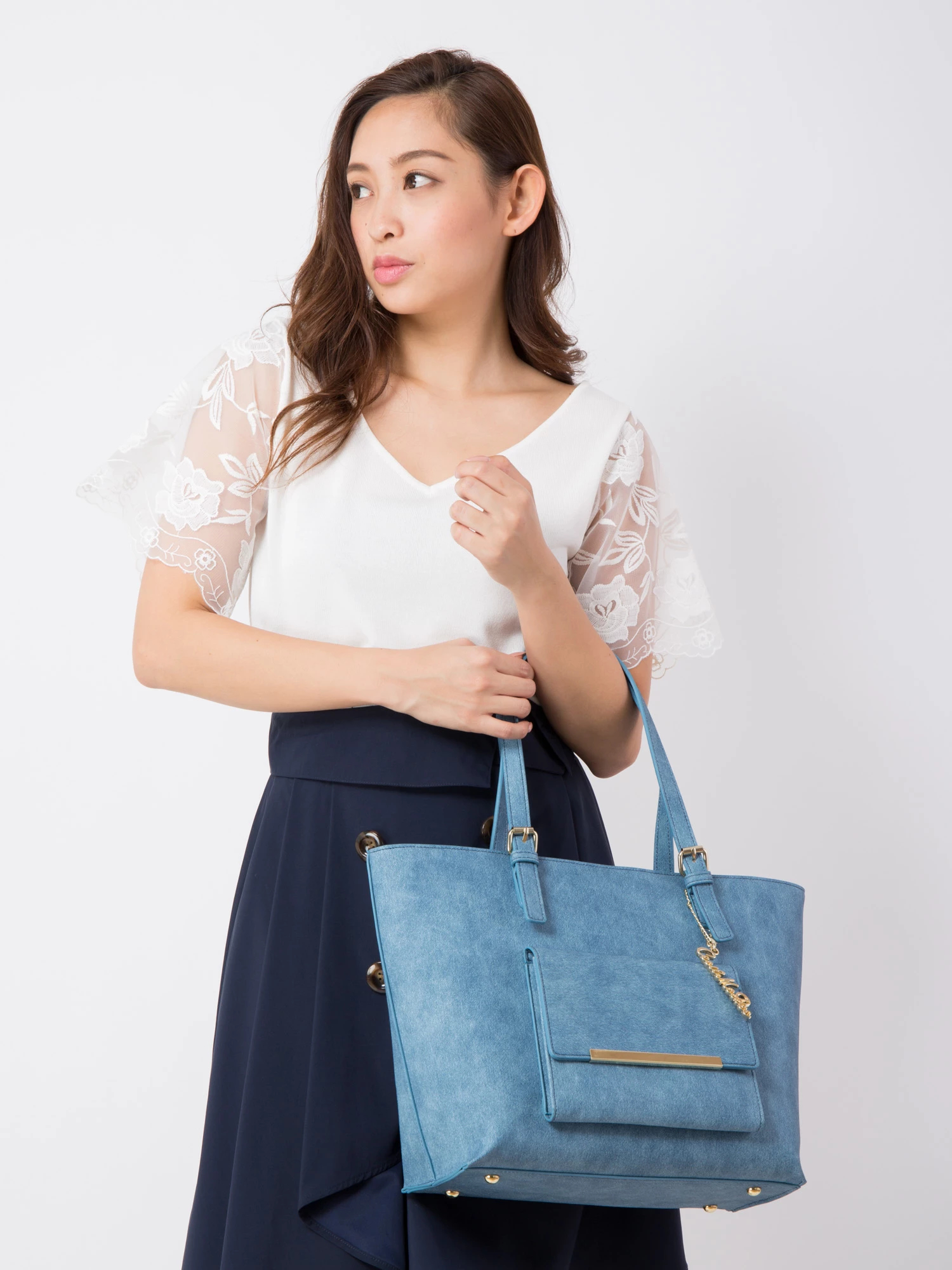 フラップポケット付きトート