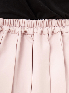 プリーツスカート