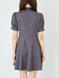 合皮衿タイ付きワンピース