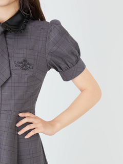 合皮衿タイ付きワンピース