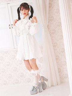 レースリボンタイブラウス