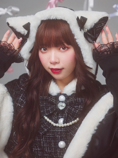 ネコちゃんキラキラツイードポンチョ