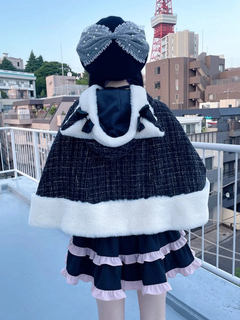 ネコちゃんキラキラツイードポンチョ