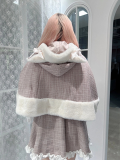 ネコちゃんキラキラツイードポンチョ