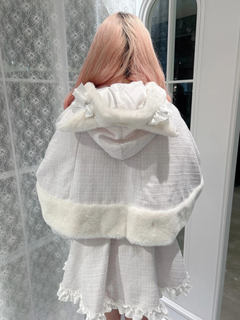 ネコちゃんキラキラツイードポンチョ