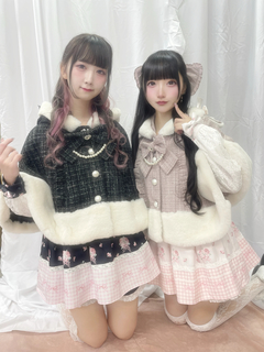 ネコちゃんキラキラツイードポンチョ