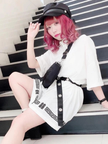 チャイナロゴチョーカーTシャツ(ホワイト)