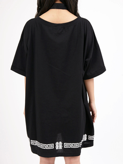 チャイナロゴチョーカーTシャツ