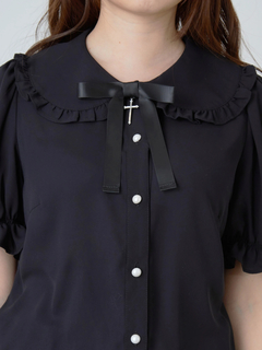クロスチャームブラウス