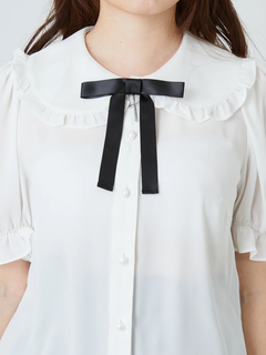 クロスチャームブラウス