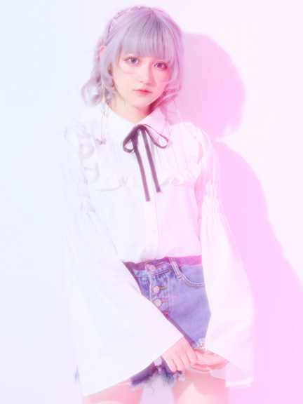 フレア袖タックブラウス(ホワイト)