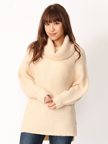 オフタートルルーズニットTOPS