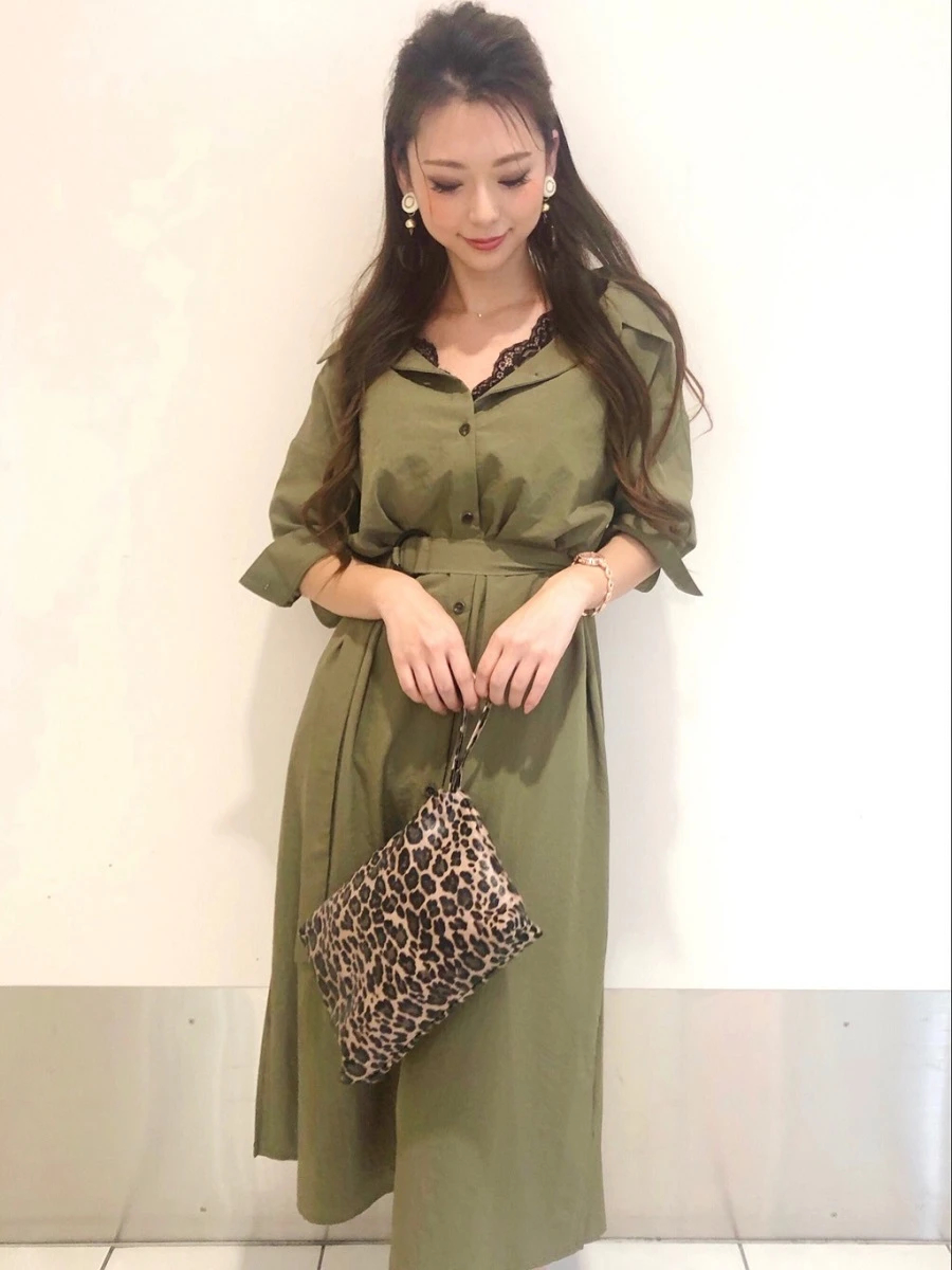 バックプリーツロングシャツ