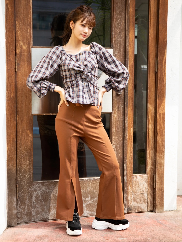 ステッチ入りカットフレアパンツ Cecil Mcbee セシルマクビー のパンツ ファッション通販 Ailand アイランド