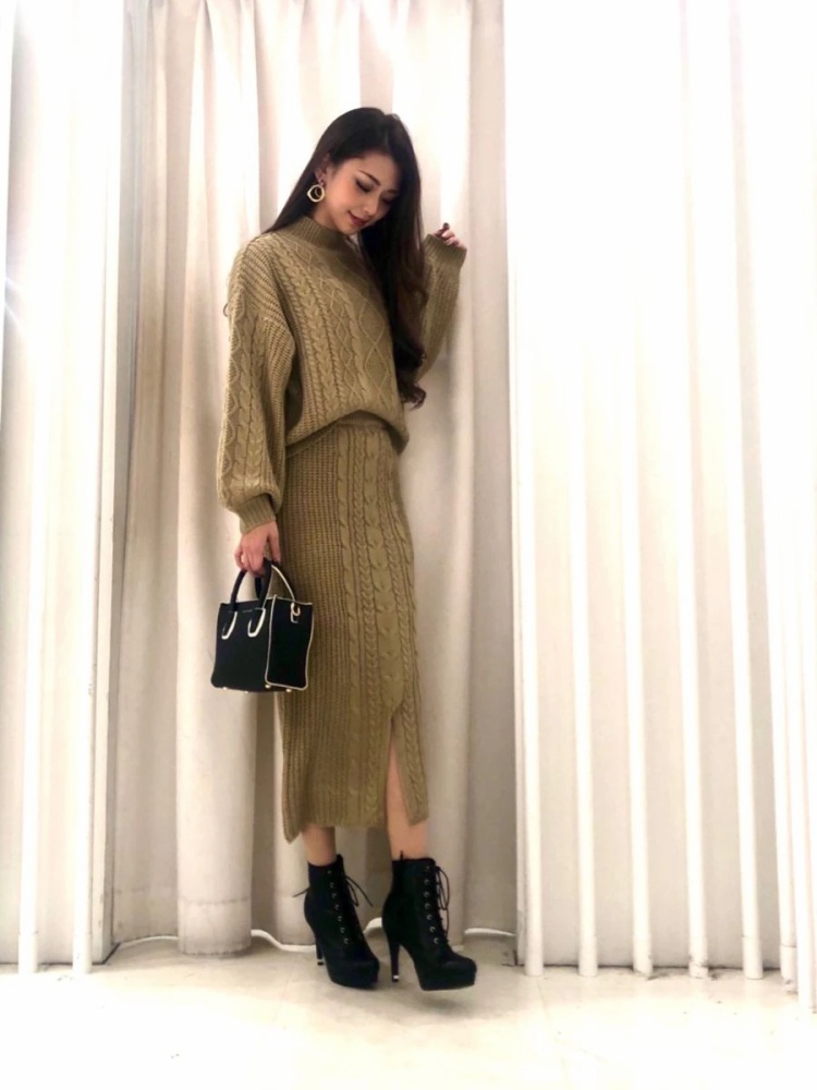 Frontスリットニットアップ Cecil Mcbee セシルマクビー のセットアップ ファッション通販 Ailand アイランド