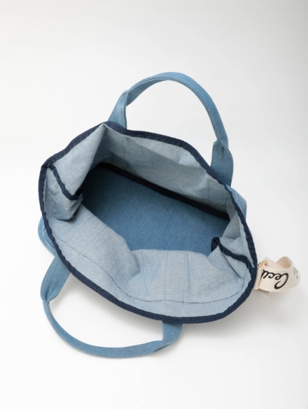 Bigキャンバスロゴbag Cecil Mcbee セシルマクビー のトートバッグ ファッション通販 Ailand アイランド Bigキャンバスロゴbag Cecil Mcbee セシルマクビー のトートバッグ ファッション通販 Ailand アイランド