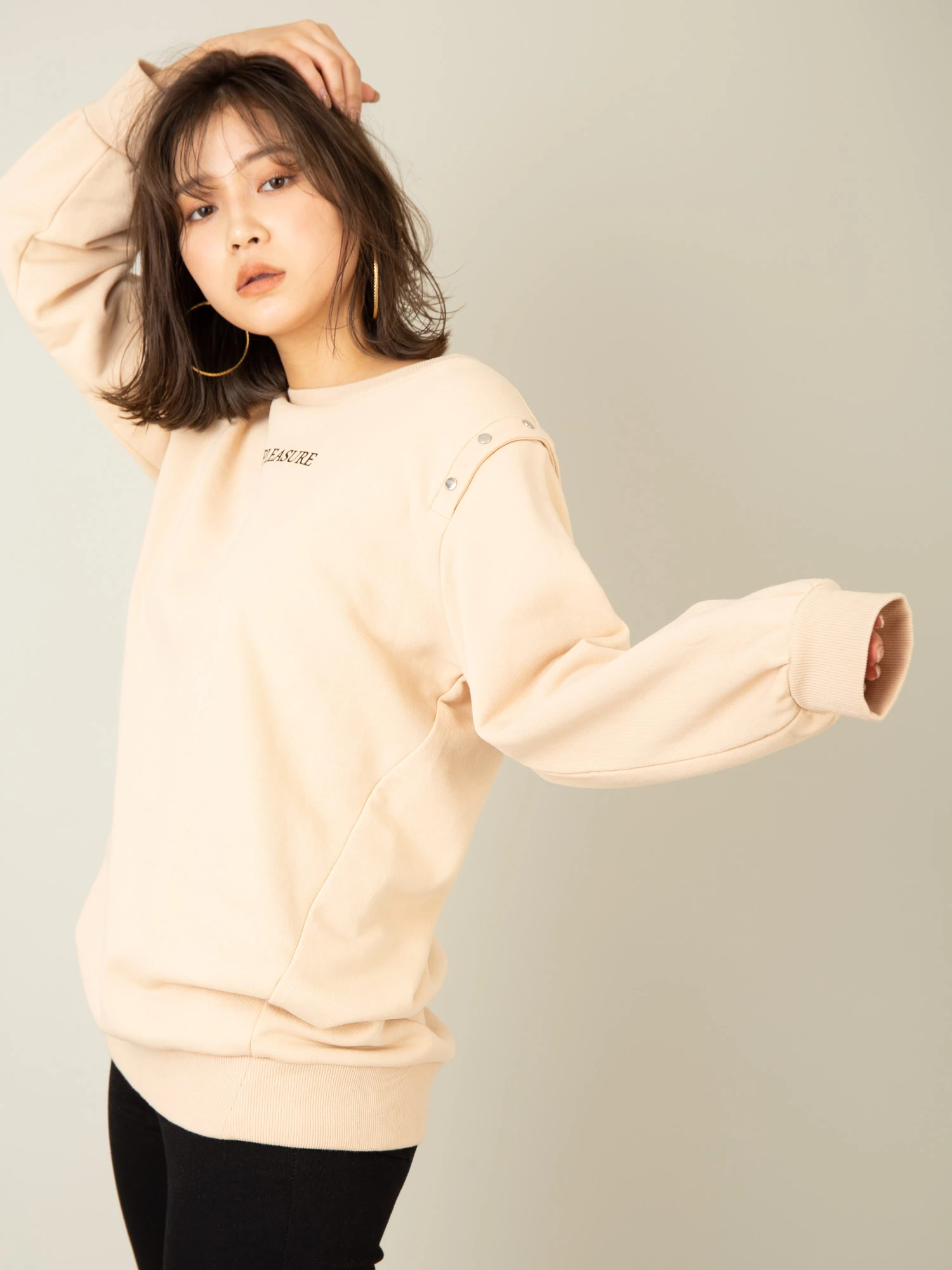 Popteenコラボ 肩スリットプルオーバー