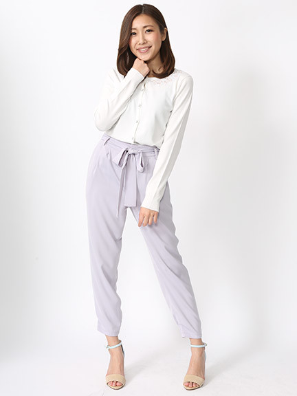 後ろ裾ゴムテーパードパンツ