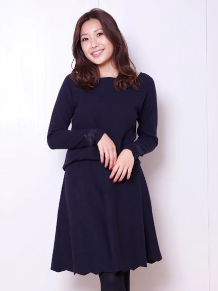 袖刺繍スカラニットアップ