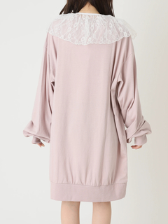 ケープ付きメイドライクトップス