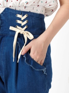 スピンドルテーパードパンツ