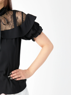 レース切り替えブラウス