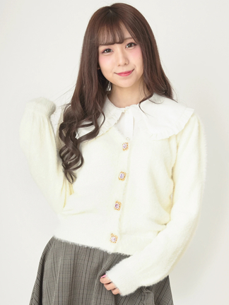 店内商品がすべてレジにて半額！！ ビジューボタンフェザーカーディガン - Rouge(アン Ank トップス