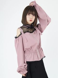 ベルトブラウス