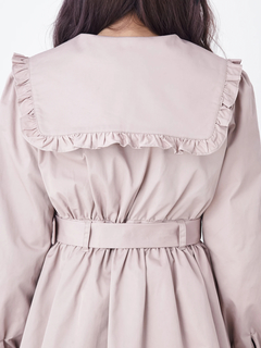 スクエアカラードーリートレンチ