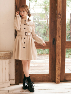 スクエアカラードーリートレンチ