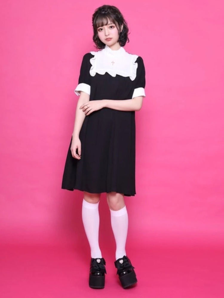 クロスくりぬきAラインワンピース - Ank Rouge(アンクルージュ)の