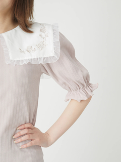 バラ刺繍TOPS
