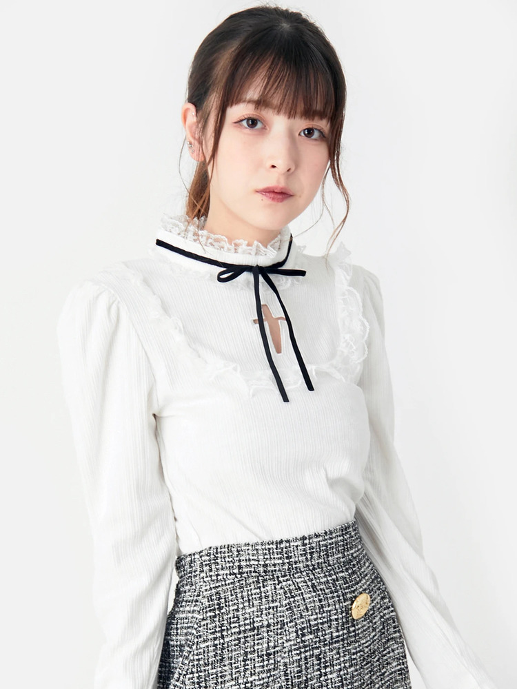 クロスくり抜きTOPS - Ank Rouge(アンクルージュ)のTシャツ