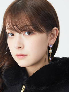 キラキラビジューピアス