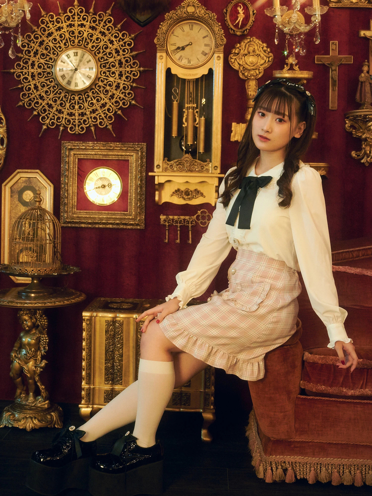 袖ふんわりビジューボタン華やかブラウスジャケット ビジューボタンブラウス - Ank Rouge(アンクルージュ)のシャツ
