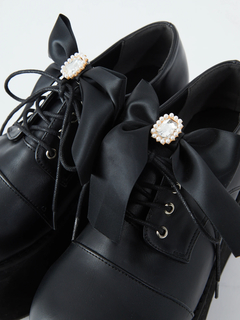 厚底リボンシューズ