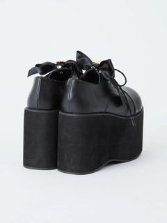 厚底リボンシューズ