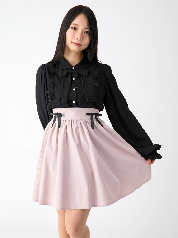 AlexanderMcQueen リボンモチーフ ショートパンツ スカート風 黒 総ロゴショートパンツ【藤木そら/れいたぴ着用】mavily[品番