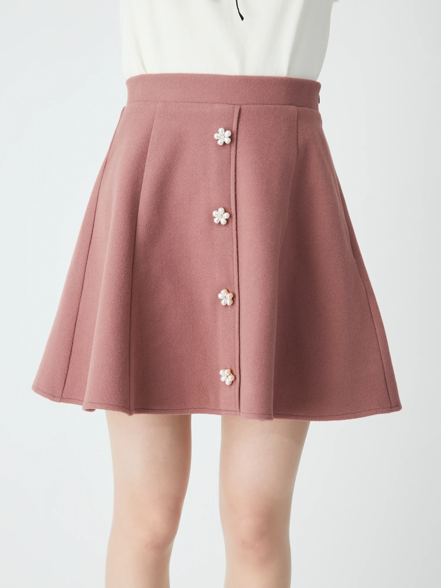 パールボタンフレアSK - Ank Rouge(アンクルージュ)のスカート