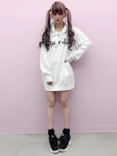 エンジェルプリントパーカー