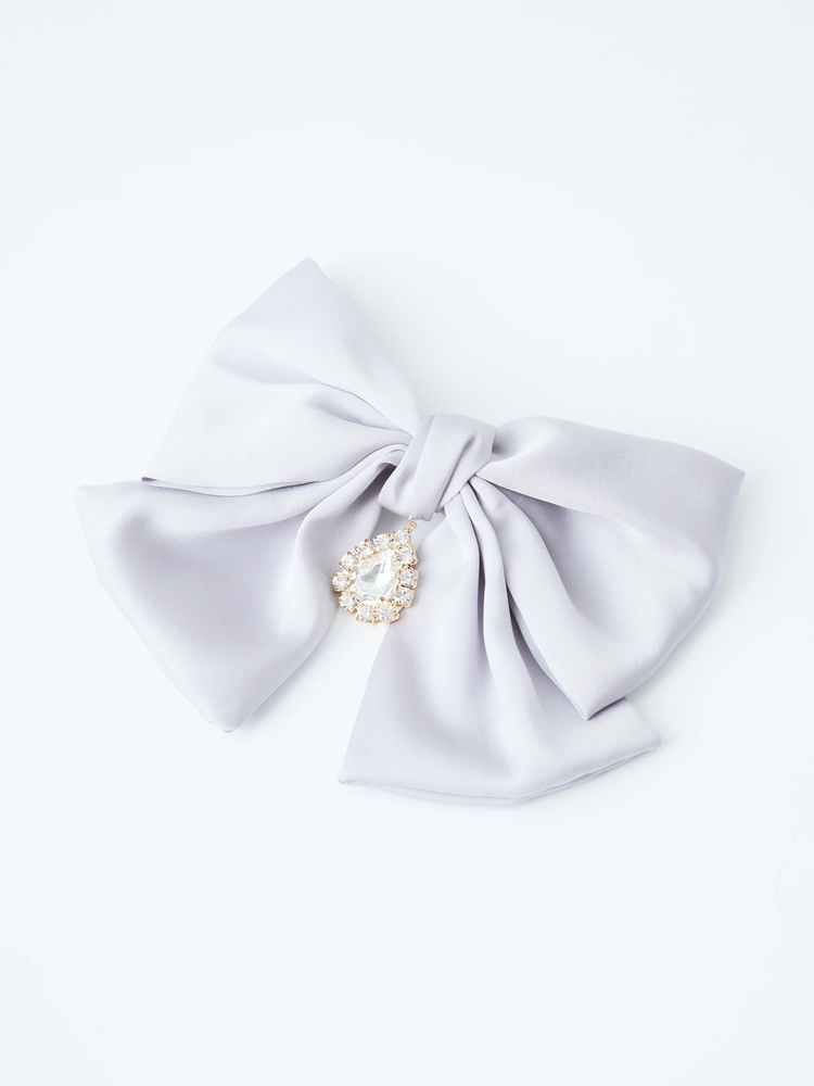 春夏コーデに際立つホワイト♡【CHANEL】リボンバレッタ 春夏コーデに際立つホワイト♡【CHANEL】リボンバレッタ (CHANEL