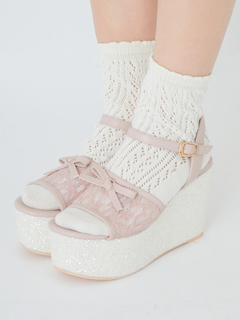 レース×グリッターサンダル