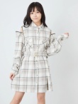 ベージュ
