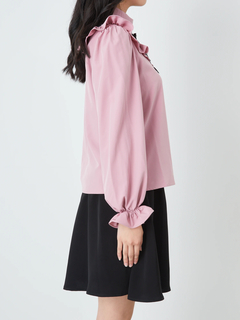 チュール切替えヨークフリルブラウス