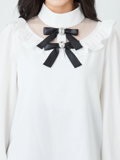 チュール切替えヨークフリルブラウス