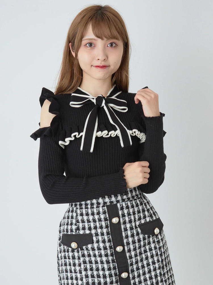 アキ様専用】新品未使用‼️Ageu の フリルボンディングジレ☆黒
