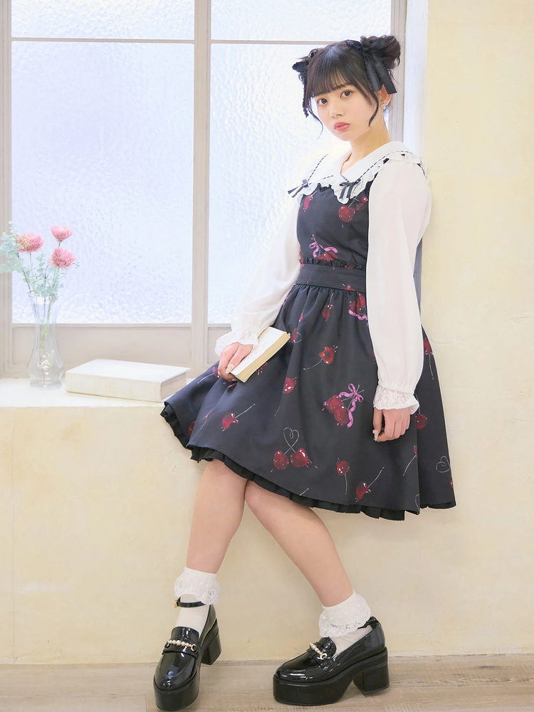 Sweet Ribbon Cutsew by Angelic Pretty