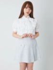 ブルー