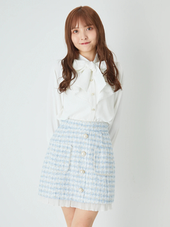 ブルー